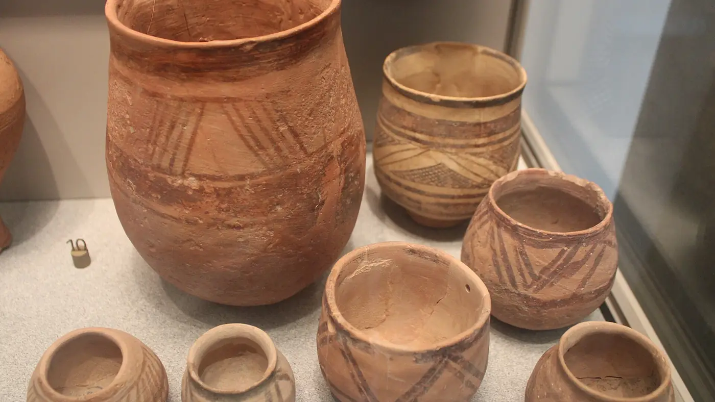 Vases bichromes Amri Guimet