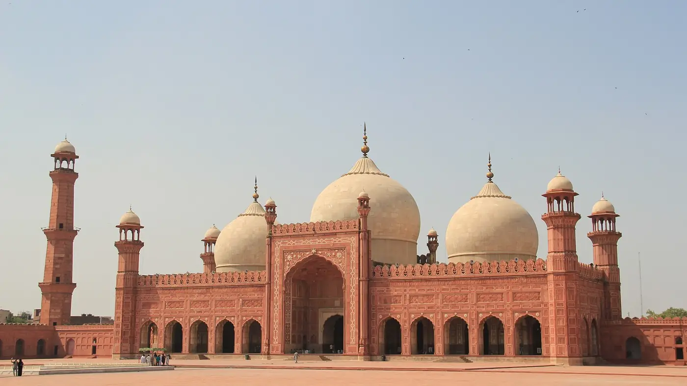 Badshahi Mosque, Punjab & Islamabad