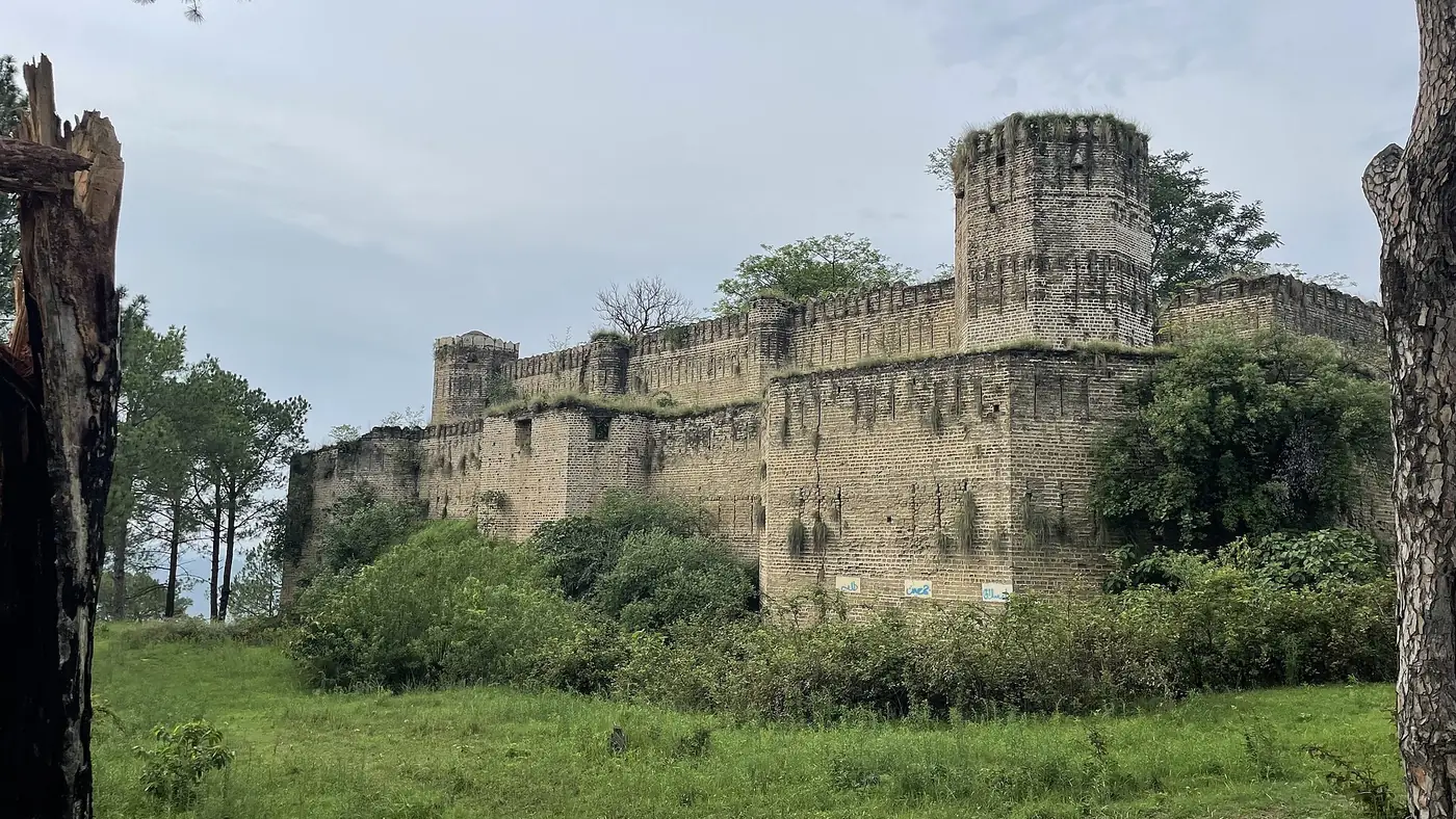 Baghsar fort