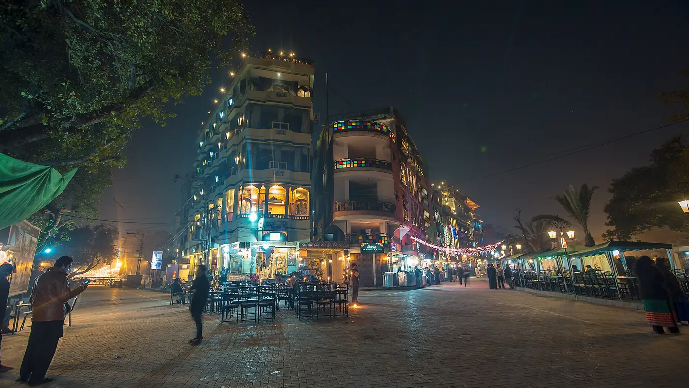 Fort Road Food Street, Punjab & Islamabad