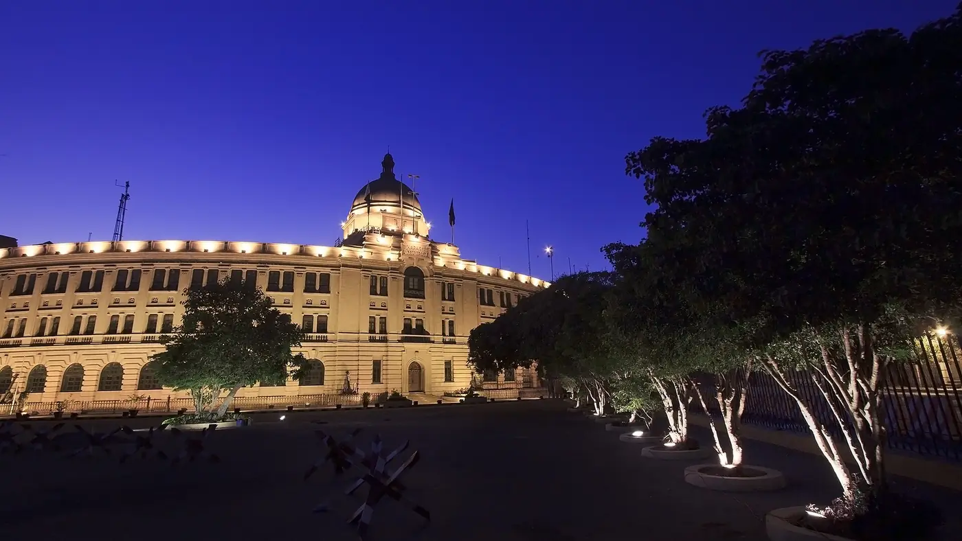 Karachi Port Trust Building Photo by Aliraza Khatri
