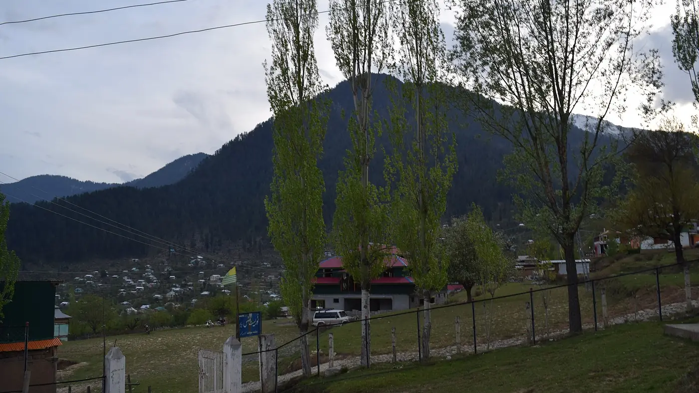 Kashmir Mountains Kashmir Mountains Sunnyiew