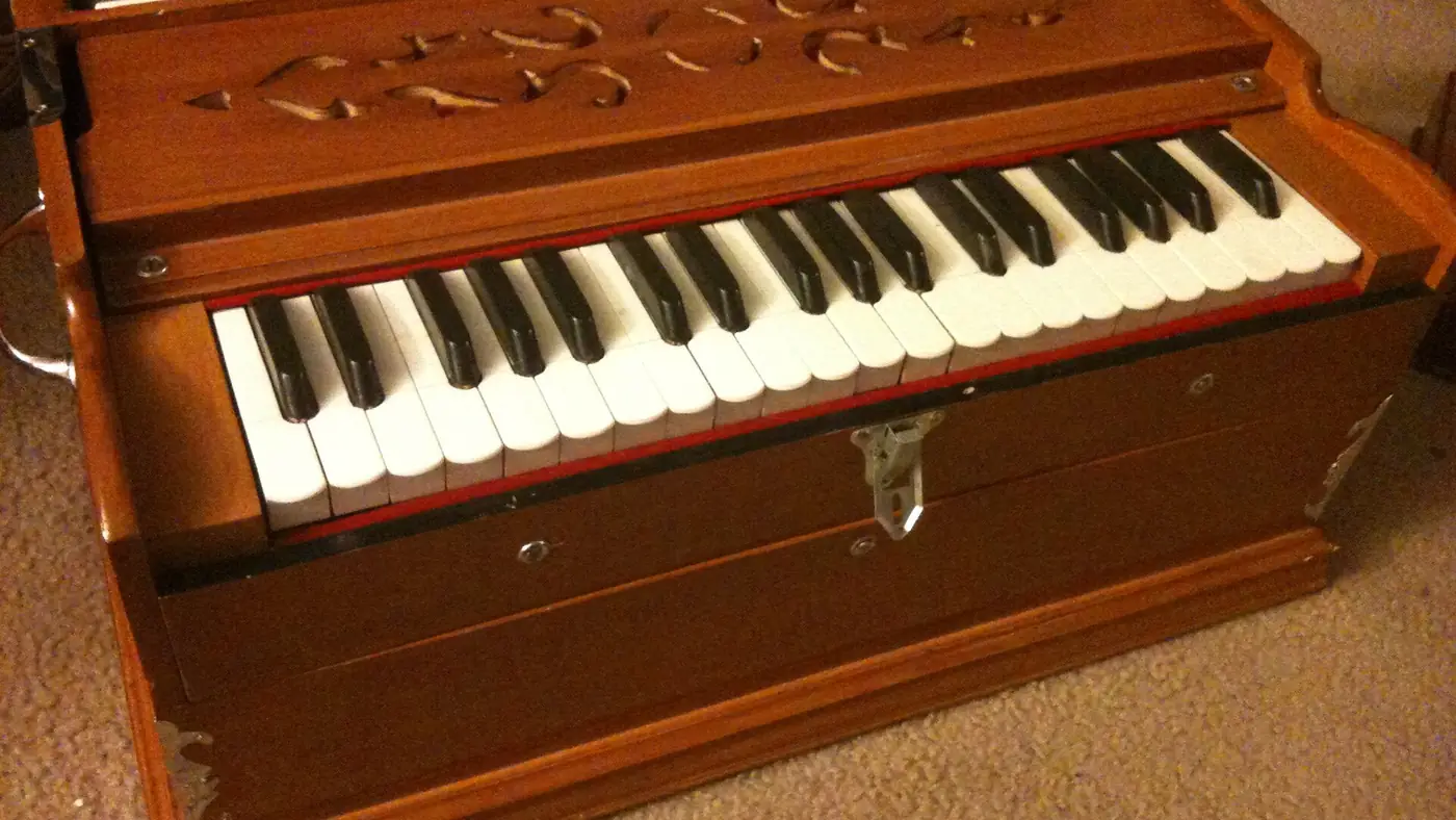 Pakistani Qawwali Harmonium, Lahore qawwali