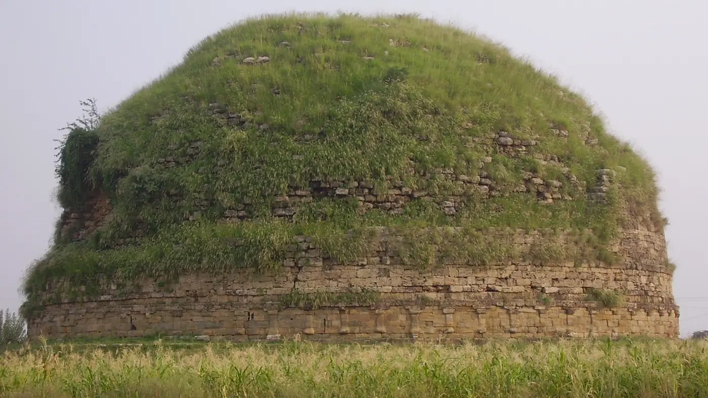 Mankiala Stupa