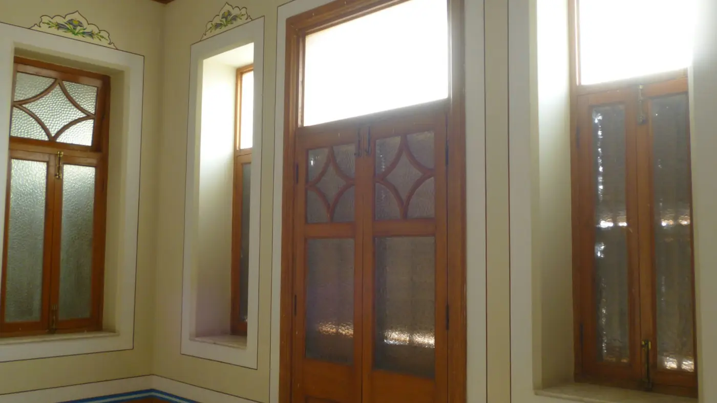 Doorway detail - Mukhi Mahal