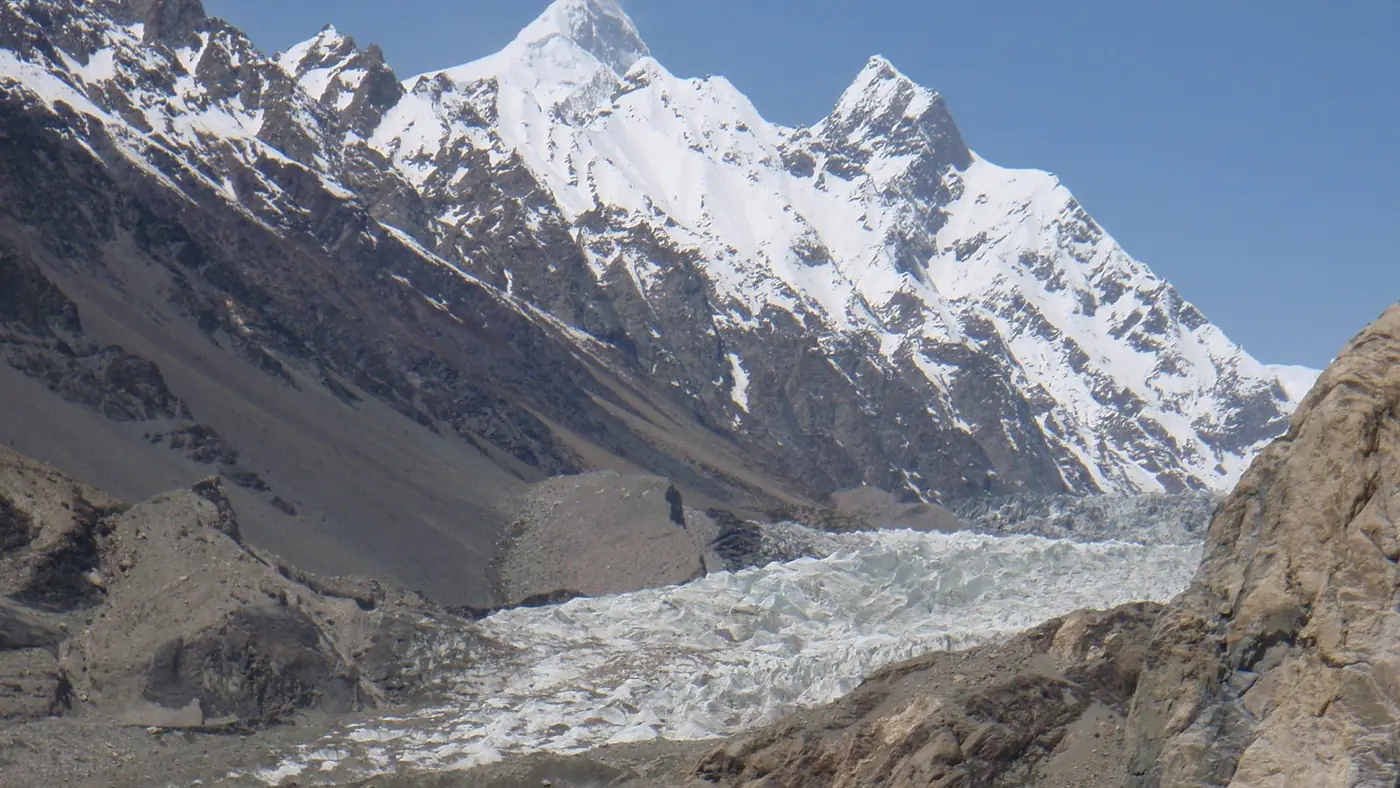 Shispare above Passu glacier