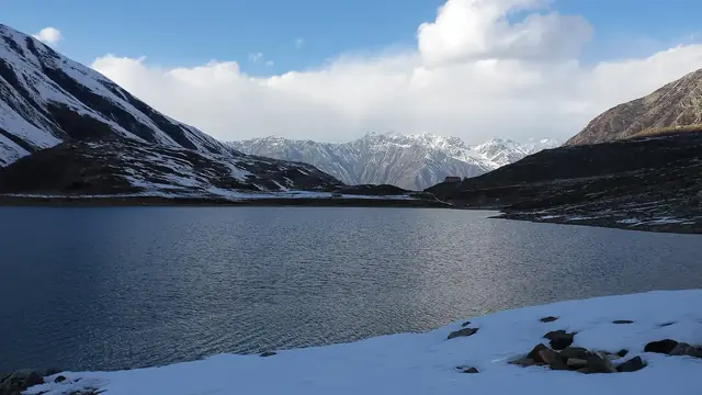 Lake saiful maluk naran kpk pakistan november twenty two two thousand fourteen