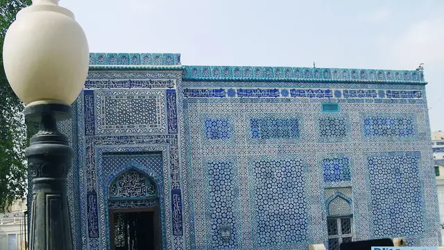 Tomb of Shah Yousuf Gardezi with Light Pole