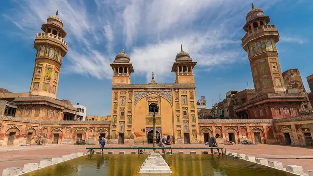 Wazir Khan Mosque by Moiz