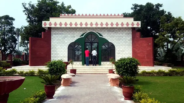 Tomb of Mulana Zafar Ali Khan, Wazirabad